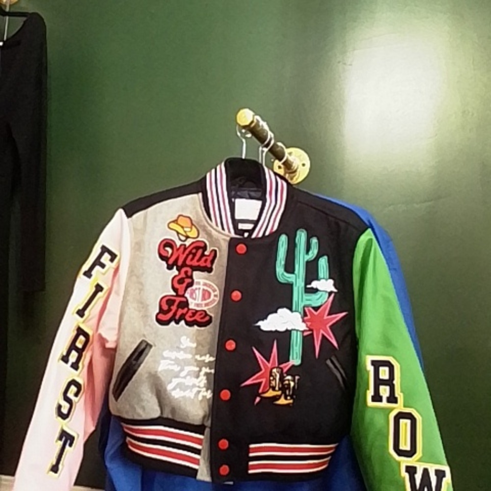 Varsity jacket - Picture 2 of 4